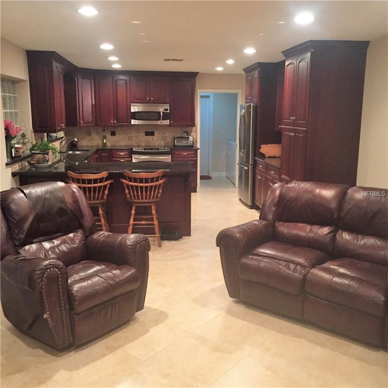 1652 PINE VALLEY DRIVE, LONGWOOD, Florida 32750, 4 Bedrooms Bedrooms, 9 Rooms Rooms,2 BathroomsBathrooms,Residential,For sale,PINE VALLEY,O5556837