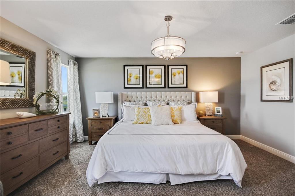 1351 RILEY CIRCLE, DELAND, Florida 32724, 4 Bedrooms Bedrooms, 9 Rooms Rooms,2 BathroomsBathrooms,Residential,For sale,RILEY,W7637157