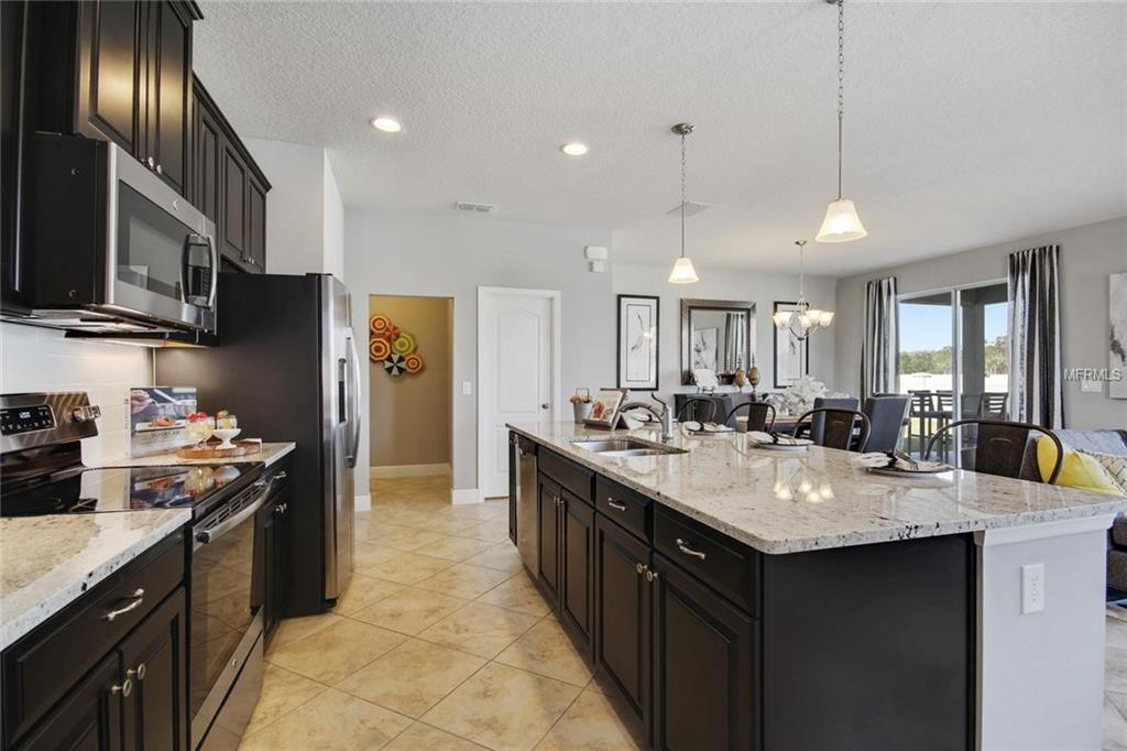 1351 RILEY CIRCLE, DELAND, Florida 32724, 4 Bedrooms Bedrooms, 9 Rooms Rooms,2 BathroomsBathrooms,Residential,For sale,RILEY,W7637157