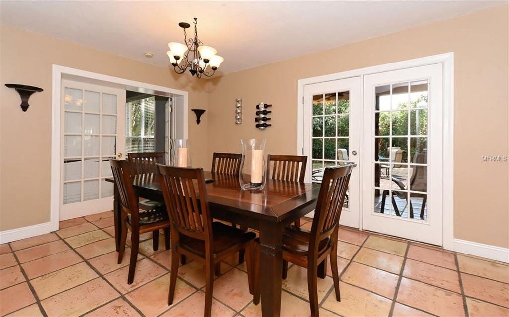 5855 DRIFTWOOD AVENUE, SARASOTA, Florida 34231, 3 Bedrooms Bedrooms, 5 Rooms Rooms,3 BathroomsBathrooms,Residential,For sale,DRIFTWOOD,A4208825