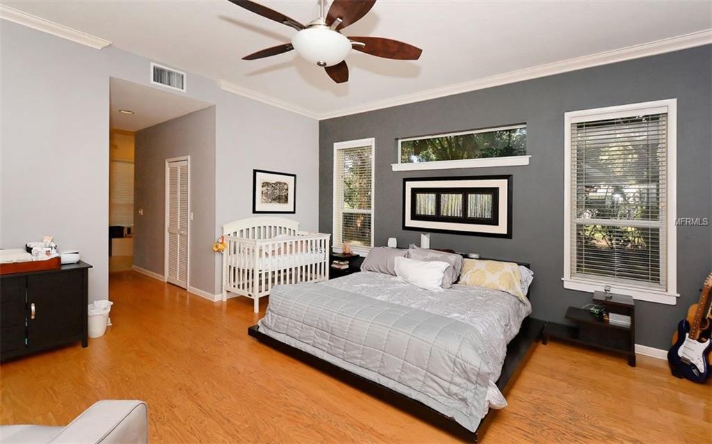 5855 DRIFTWOOD AVENUE, SARASOTA, Florida 34231, 3 Bedrooms Bedrooms, 5 Rooms Rooms,3 BathroomsBathrooms,Residential,For sale,DRIFTWOOD,A4208825