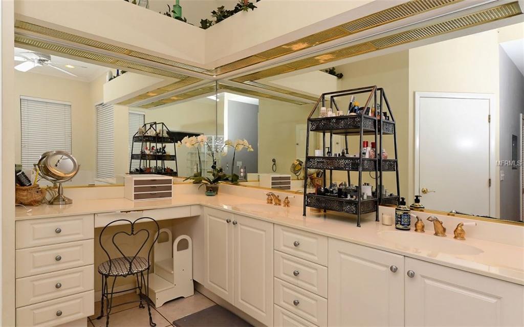 5855 DRIFTWOOD AVENUE, SARASOTA, Florida 34231, 3 Bedrooms Bedrooms, 5 Rooms Rooms,3 BathroomsBathrooms,Residential,For sale,DRIFTWOOD,A4208825