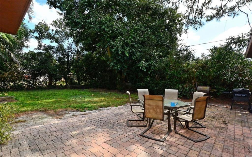 5855 DRIFTWOOD AVENUE, SARASOTA, Florida 34231, 3 Bedrooms Bedrooms, 5 Rooms Rooms,3 BathroomsBathrooms,Residential,For sale,DRIFTWOOD,A4208825