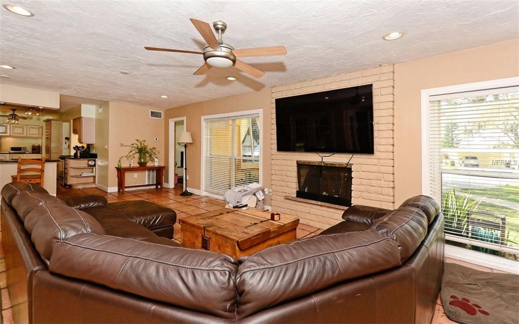 5855 DRIFTWOOD AVENUE, SARASOTA, Florida 34231, 3 Bedrooms Bedrooms, 5 Rooms Rooms,3 BathroomsBathrooms,Residential,For sale,DRIFTWOOD,A4208825