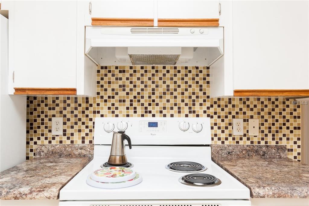 513 PORTLAND CIRCLE, APOPKA, Florida 32703, 2 Bedrooms Bedrooms, 5 Rooms Rooms,2 BathroomsBathrooms,Residential,For sale,PORTLAND,O5560771