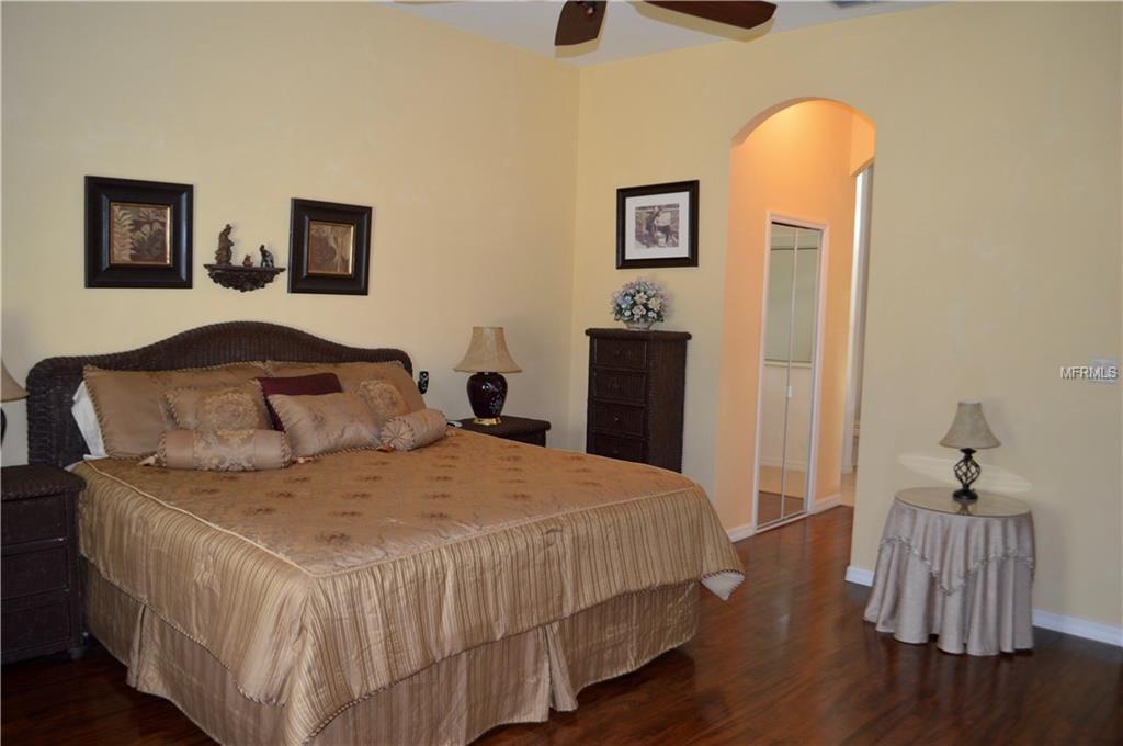 25144 LAUREL VALLEY ROAD, LEESBURG, Florida 34748, 2 Bedrooms Bedrooms, 6 Rooms Rooms,2 BathroomsBathrooms,Residential,For sale,LAUREL VALLEY,O5561099