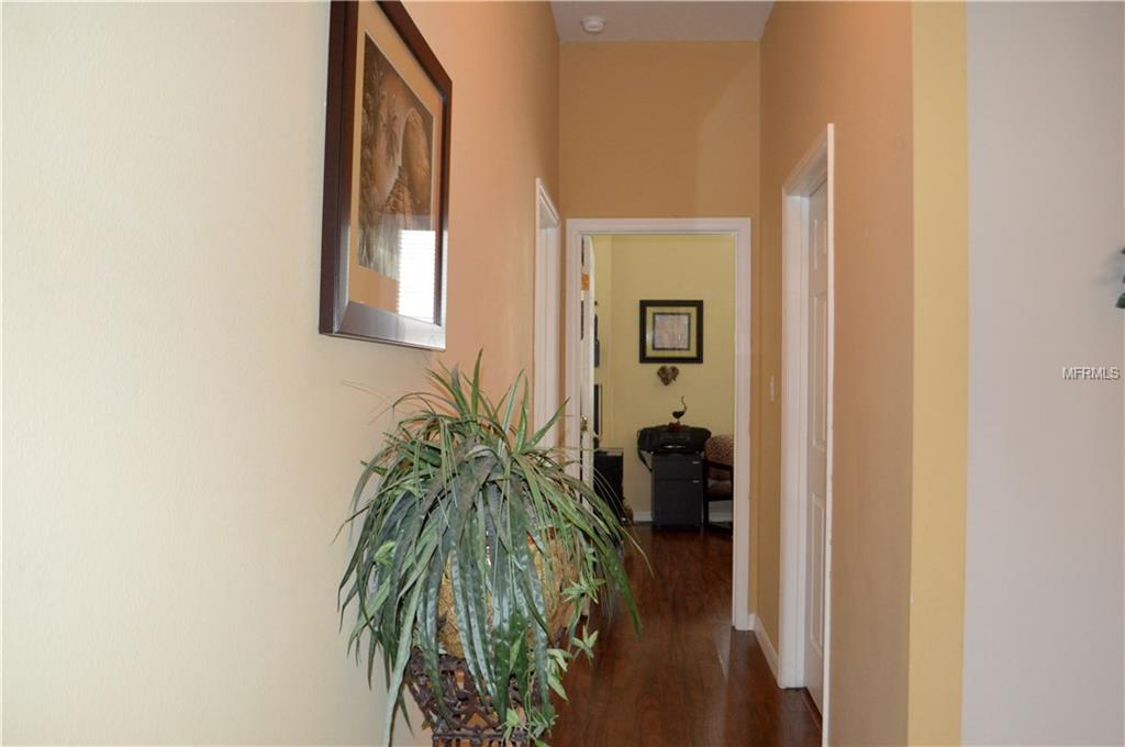 25144 LAUREL VALLEY ROAD, LEESBURG, Florida 34748, 2 Bedrooms Bedrooms, 6 Rooms Rooms,2 BathroomsBathrooms,Residential,For sale,LAUREL VALLEY,O5561099