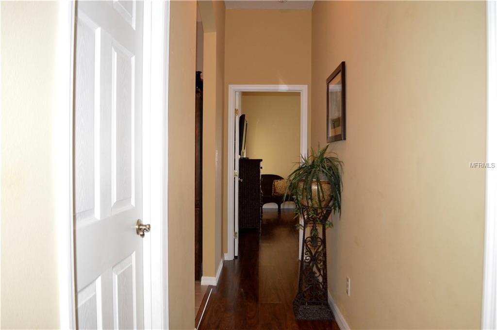 25144 LAUREL VALLEY ROAD, LEESBURG, Florida 34748, 2 Bedrooms Bedrooms, 6 Rooms Rooms,2 BathroomsBathrooms,Residential,For sale,LAUREL VALLEY,O5561099