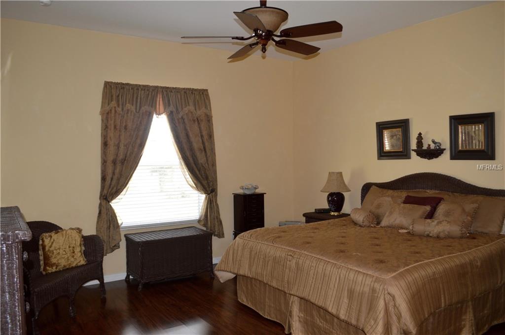 25144 LAUREL VALLEY ROAD, LEESBURG, Florida 34748, 2 Bedrooms Bedrooms, 6 Rooms Rooms,2 BathroomsBathrooms,Residential,For sale,LAUREL VALLEY,O5561099