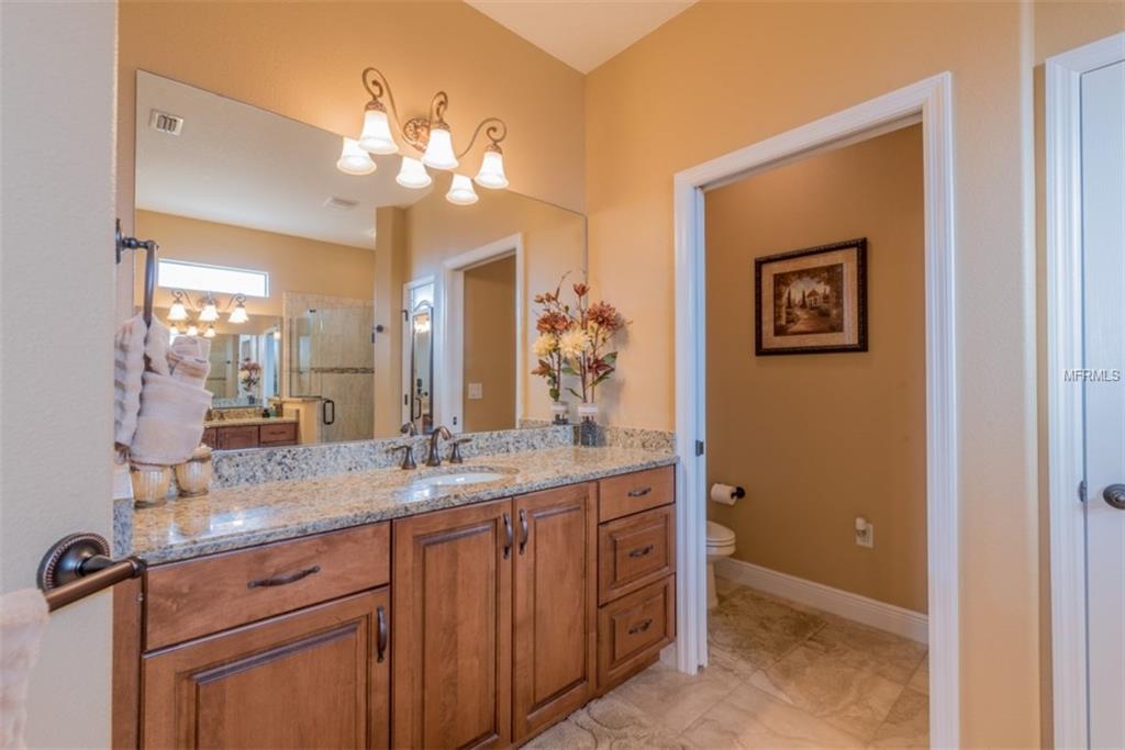 9721 ROYAL VISTA AVENUE, CLERMONT, Florida 34711, 4 Bedrooms Bedrooms, 8 Rooms Rooms,3 BathroomsBathrooms,Residential,For sale,ROYAL VISTA,T2927963