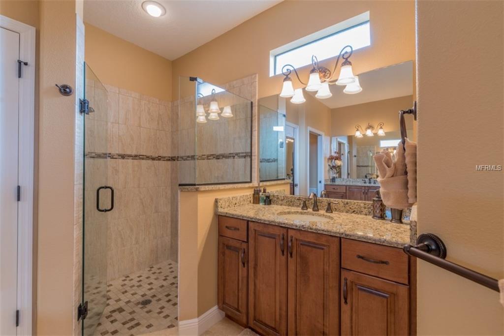 9721 ROYAL VISTA AVENUE, CLERMONT, Florida 34711, 4 Bedrooms Bedrooms, 8 Rooms Rooms,3 BathroomsBathrooms,Residential,For sale,ROYAL VISTA,T2927963