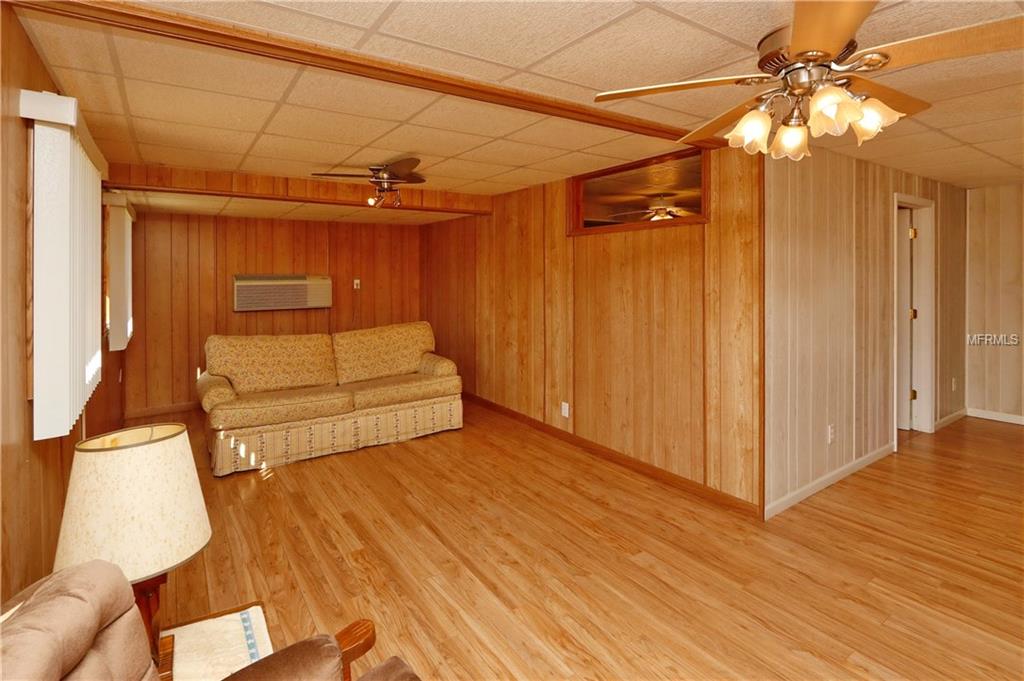 27357 FRAMPTON AVENUE, BROOKSVILLE, Florida 34602, 6 Bedrooms Bedrooms, 8 Rooms Rooms,6 BathroomsBathrooms,Residential,For sale,FRAMPTON,T2911388