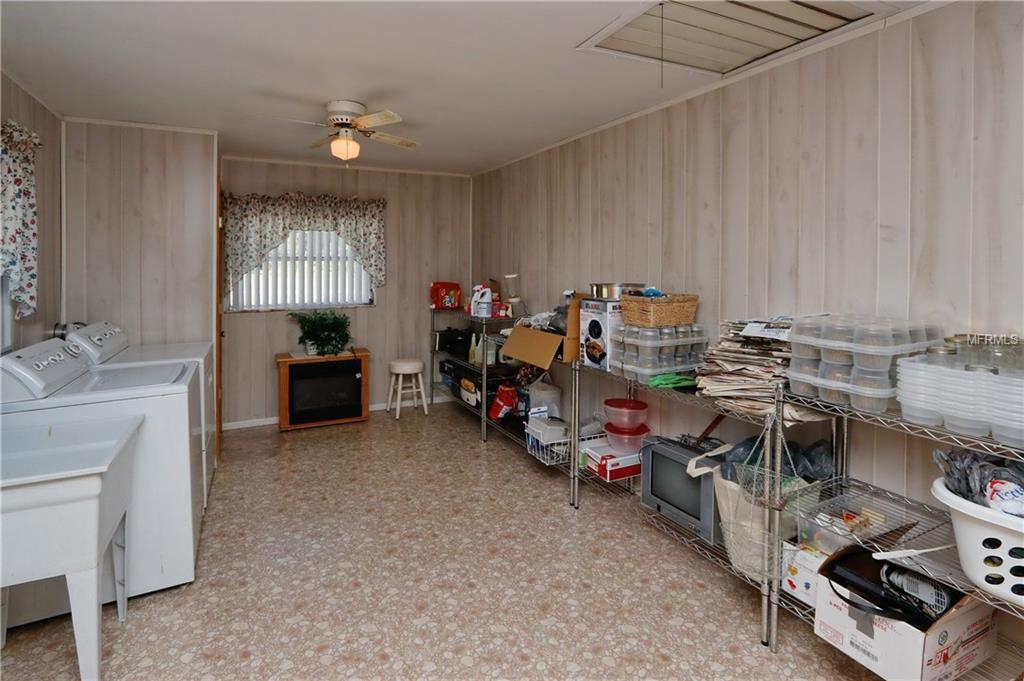 27357 FRAMPTON AVENUE, BROOKSVILLE, Florida 34602, 6 Bedrooms Bedrooms, 8 Rooms Rooms,6 BathroomsBathrooms,Residential,For sale,FRAMPTON,T2911388