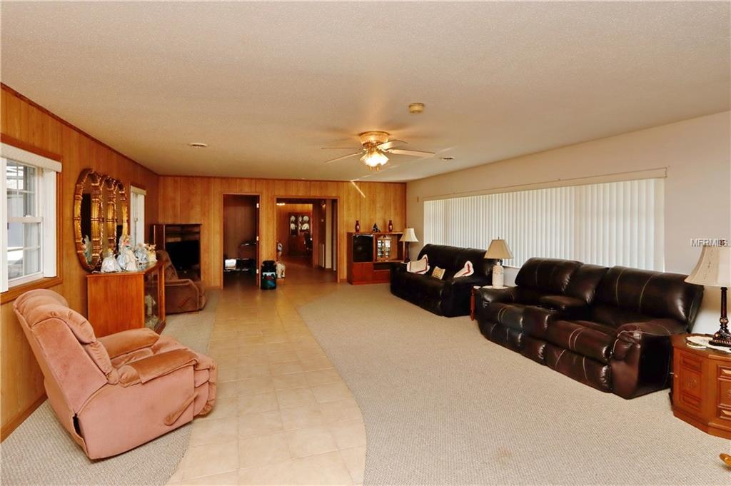 27357 FRAMPTON AVENUE, BROOKSVILLE, Florida 34602, 6 Bedrooms Bedrooms, 8 Rooms Rooms,6 BathroomsBathrooms,Residential,For sale,FRAMPTON,T2911388