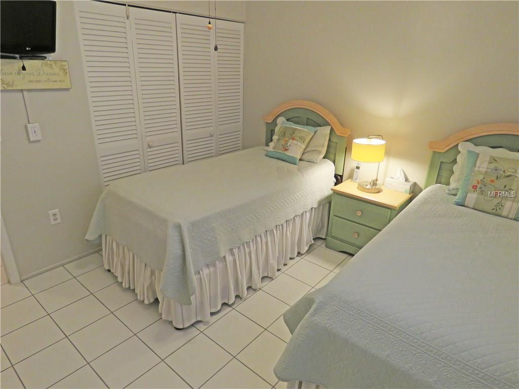 200 PARK BOULEVARD N, VENICE, Florida 34285, 2 Bedrooms Bedrooms, 6 Rooms Rooms,2 BathroomsBathrooms,Residential,For sale,PARK,A4201721
