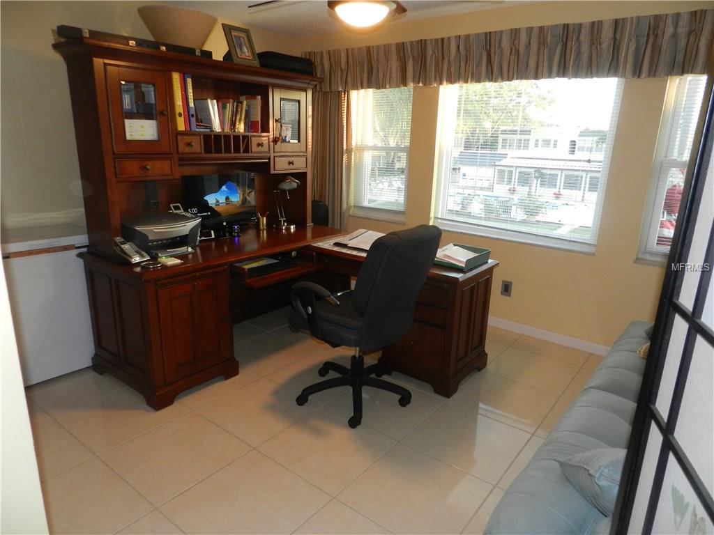 208 ELMWOOD CIRCLE, SEMINOLE, Florida 33777, 3 Bedrooms Bedrooms, 7 Rooms Rooms,2 BathroomsBathrooms,Residential,For sale,ELMWOOD,U7840056