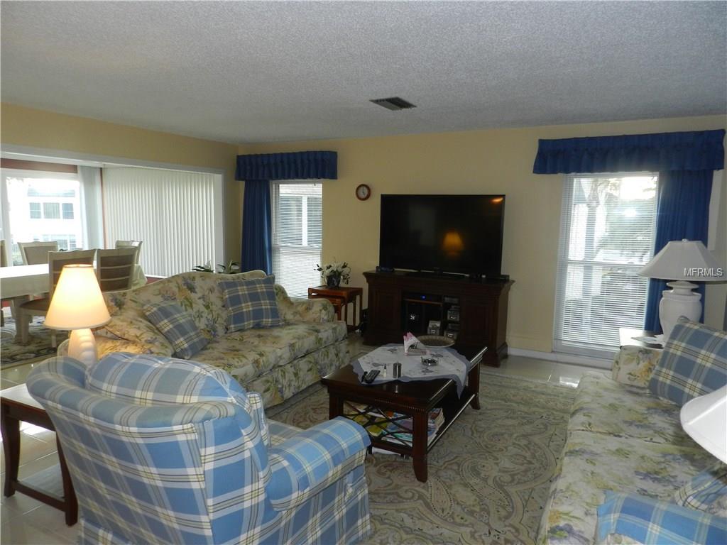 208 ELMWOOD CIRCLE, SEMINOLE, Florida 33777, 3 Bedrooms Bedrooms, 7 Rooms Rooms,2 BathroomsBathrooms,Residential,For sale,ELMWOOD,U7840056