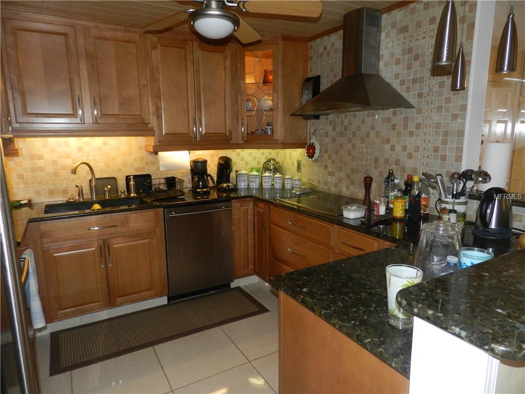 208 ELMWOOD CIRCLE, SEMINOLE, Florida 33777, 3 Bedrooms Bedrooms, 7 Rooms Rooms,2 BathroomsBathrooms,Residential,For sale,ELMWOOD,U7840056