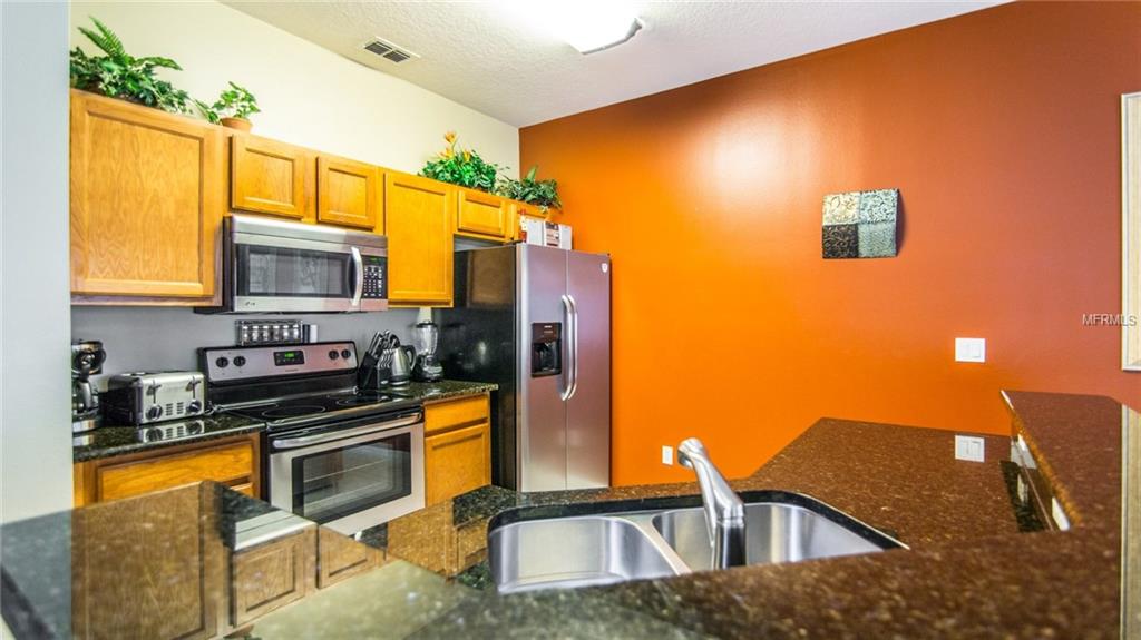 3193 YELLOW LANTANA LANE, KISSIMMEE, Florida 34747, 4 Bedrooms Bedrooms, 7 Rooms Rooms,3 BathroomsBathrooms,Residential,For sale,YELLOW LANTANA,O5554689