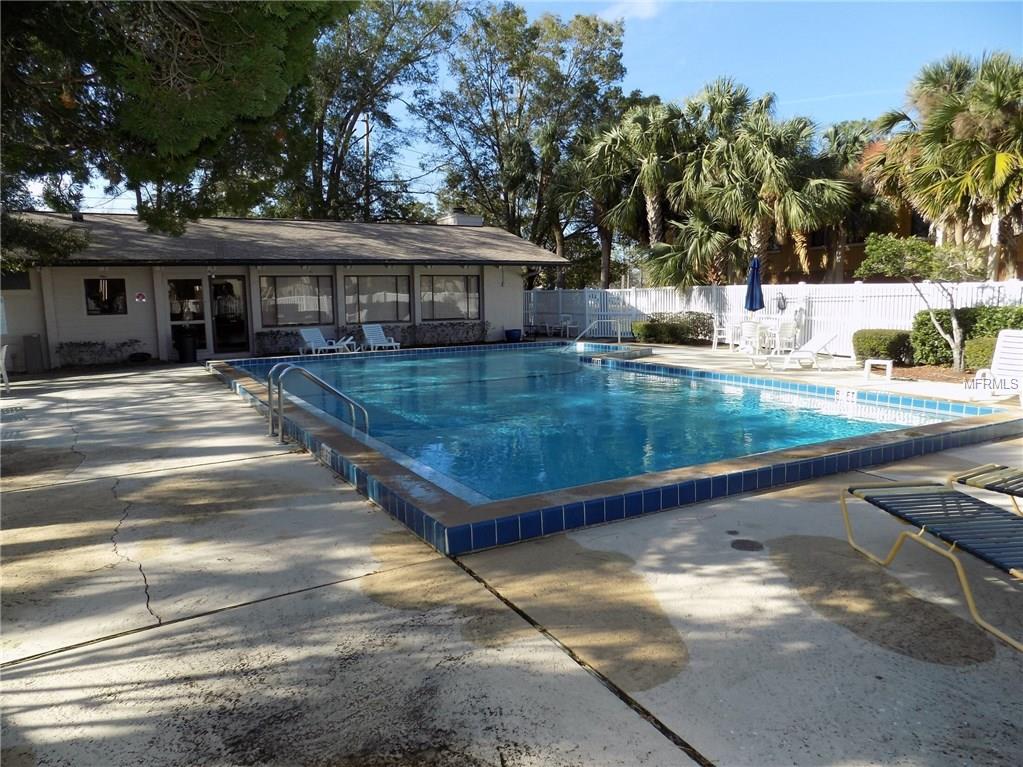 176 CROWN POINT CIRCLE, LONGWOOD, Florida 32779, 3 Bedrooms Bedrooms, 6 Rooms Rooms,2 BathroomsBathrooms,Residential,For sale,CROWN POINT,O5559353