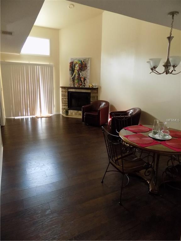 176 CROWN POINT CIRCLE, LONGWOOD, Florida 32779, 3 Bedrooms Bedrooms, 6 Rooms Rooms,2 BathroomsBathrooms,Residential,For sale,CROWN POINT,O5559353