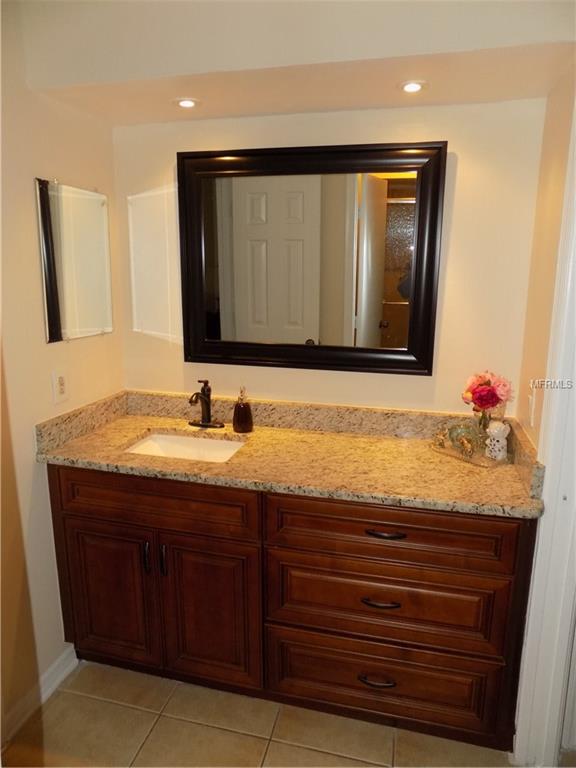 176 CROWN POINT CIRCLE, LONGWOOD, Florida 32779, 3 Bedrooms Bedrooms, 6 Rooms Rooms,2 BathroomsBathrooms,Residential,For sale,CROWN POINT,O5559353