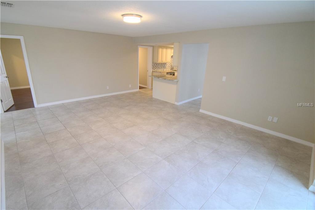 412 BOXWOOD CIRCLE, WINTER SPRINGS, Florida 32708, 4 Bedrooms Bedrooms, 3 Rooms Rooms,3 BathroomsBathrooms,Residential,For sale,BOXWOOD,O5561100