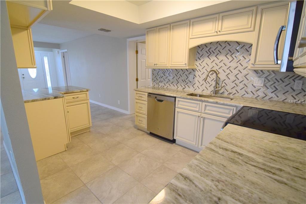 412 BOXWOOD CIRCLE, WINTER SPRINGS, Florida 32708, 4 Bedrooms Bedrooms, 3 Rooms Rooms,3 BathroomsBathrooms,Residential,For sale,BOXWOOD,O5561100