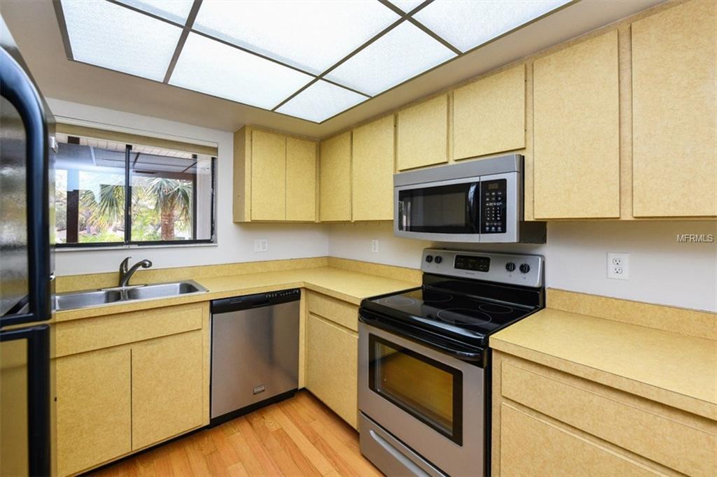 3500 EL CONQUISTADOR PARKWAY, BRADENTON, Florida 34210, 2 Bedrooms Bedrooms, 5 Rooms Rooms,2 BathroomsBathrooms,Residential,For sale,EL CONQUISTADOR,A4209735