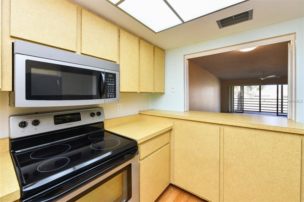 3500 EL CONQUISTADOR PARKWAY, BRADENTON, Florida 34210, 2 Bedrooms Bedrooms, 5 Rooms Rooms,2 BathroomsBathrooms,Residential,For sale,EL CONQUISTADOR,A4209735