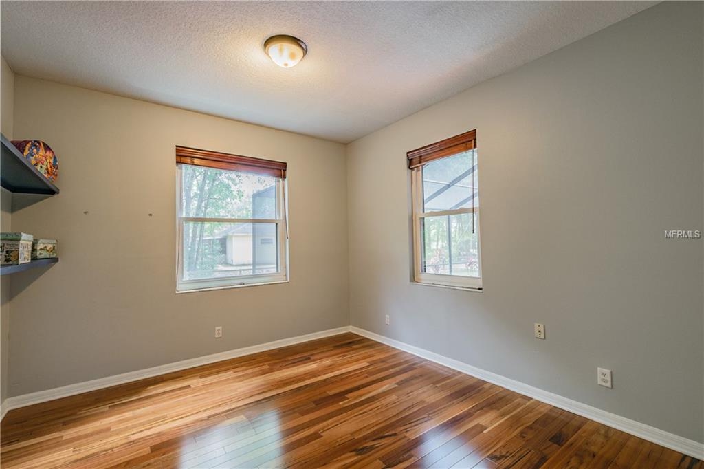 18805 LIVINGSTON AVENUE, LUTZ, Florida 33559, 6 Bedrooms Bedrooms, 13 Rooms Rooms,3 BathroomsBathrooms,Residential,For sale,LIVINGSTON,T2878550