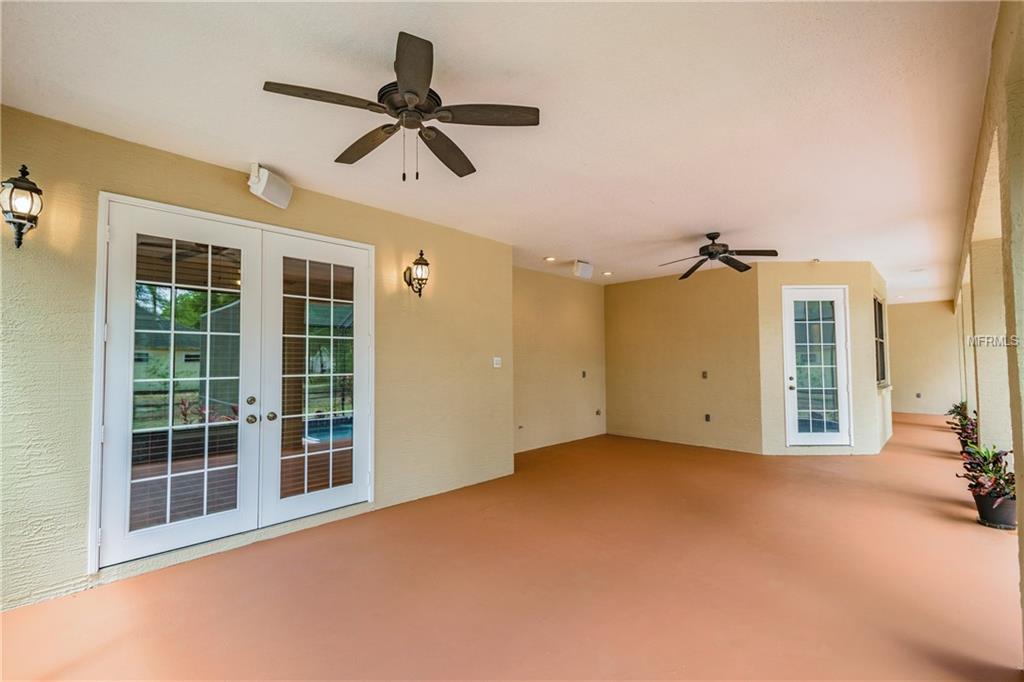 18805 LIVINGSTON AVENUE, LUTZ, Florida 33559, 6 Bedrooms Bedrooms, 13 Rooms Rooms,3 BathroomsBathrooms,Residential,For sale,LIVINGSTON,T2878550