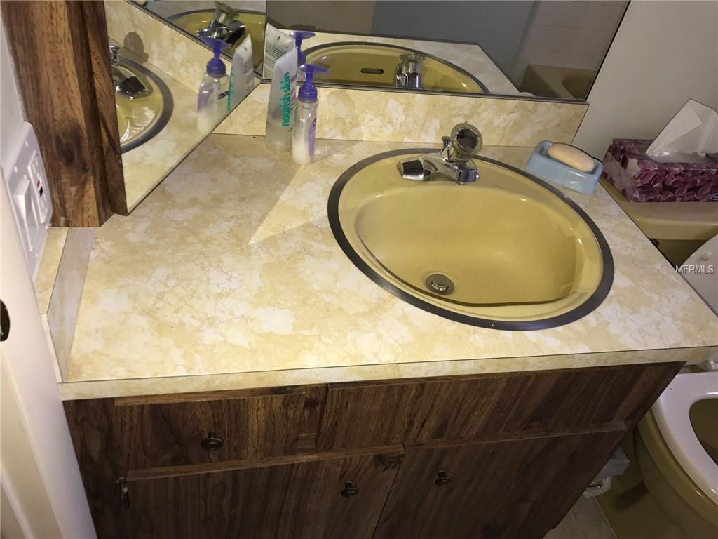 10731 LOS SANTOS DRIVE, PORT RICHEY, Florida 34668, 2 Bedrooms Bedrooms, 5 Rooms Rooms,2 BathroomsBathrooms,Residential,For sale,LOS SANTOS,W7633537