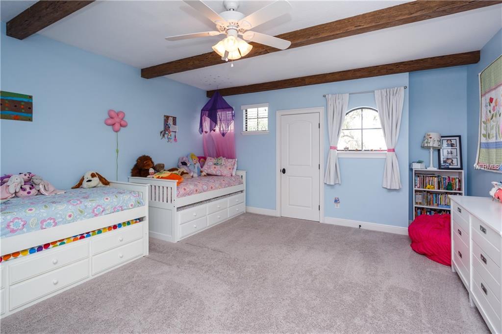 221 MINNEHAHA ROAD, MAITLAND, Florida 32751, 4 Bedrooms Bedrooms, 11 Rooms Rooms,3 BathroomsBathrooms,Residential,For sale,MINNEHAHA,O5540490