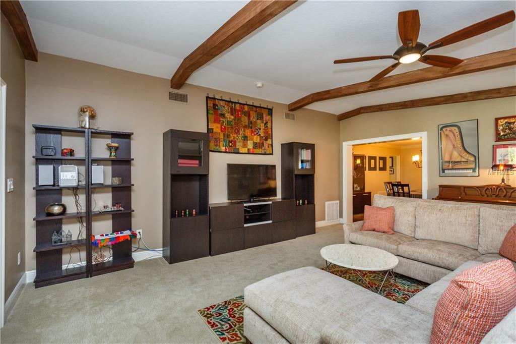 221 MINNEHAHA ROAD, MAITLAND, Florida 32751, 4 Bedrooms Bedrooms, 11 Rooms Rooms,3 BathroomsBathrooms,Residential,For sale,MINNEHAHA,O5540490