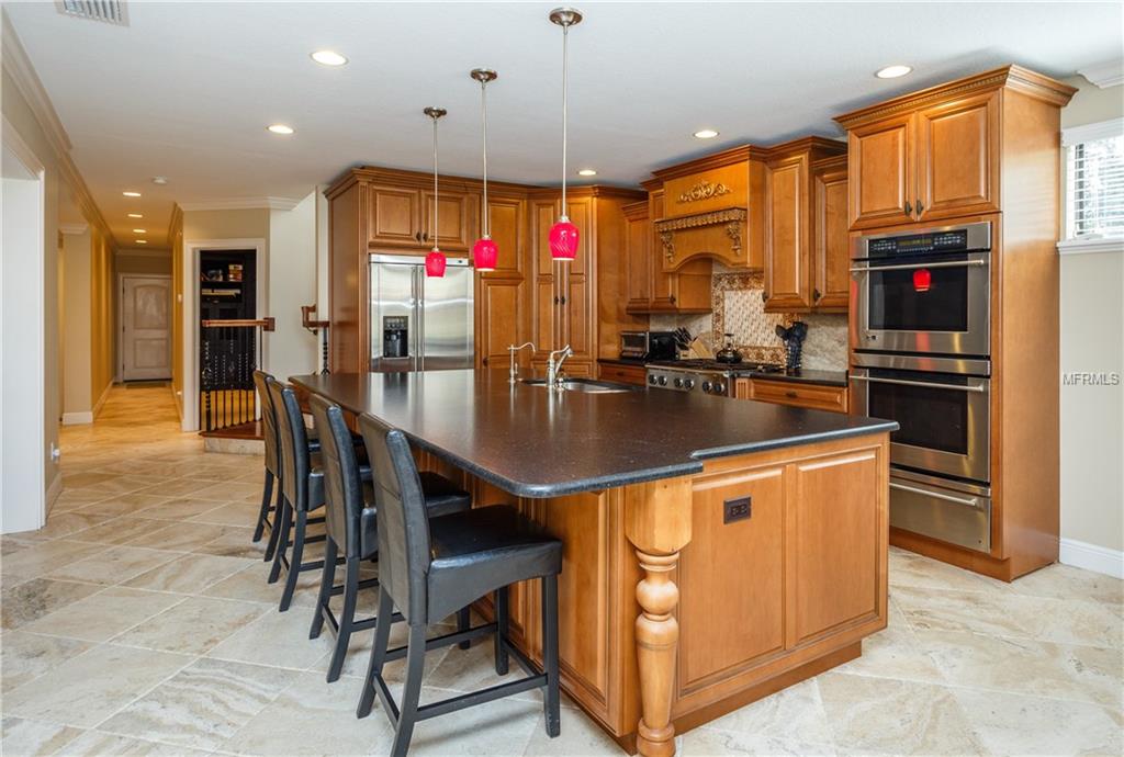 221 MINNEHAHA ROAD, MAITLAND, Florida 32751, 4 Bedrooms Bedrooms, 11 Rooms Rooms,3 BathroomsBathrooms,Residential,For sale,MINNEHAHA,O5540490