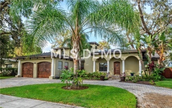 221 MINNEHAHA ROAD, MAITLAND, Florida 32751, 4 Bedrooms Bedrooms, 11 Rooms Rooms,3 BathroomsBathrooms,Residential,For sale,MINNEHAHA,O5540490