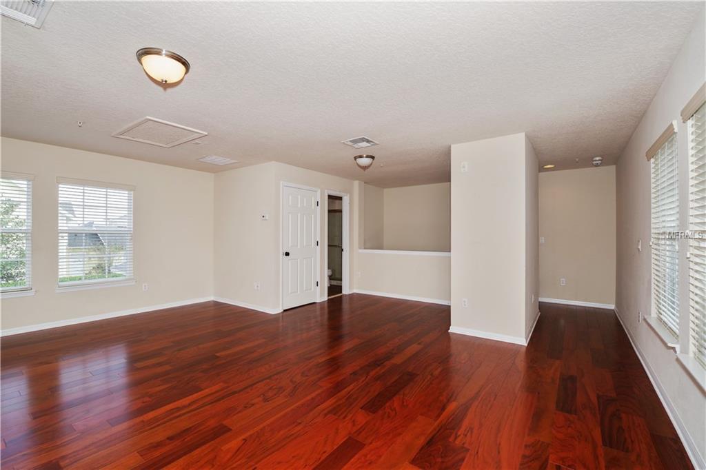 2060 COMMON WAY ROAD, ORLANDO, Florida 32814, 5 Bedrooms Bedrooms, 9 Rooms Rooms,4 BathroomsBathrooms,Residential,For sale,COMMON WAY,O5547121