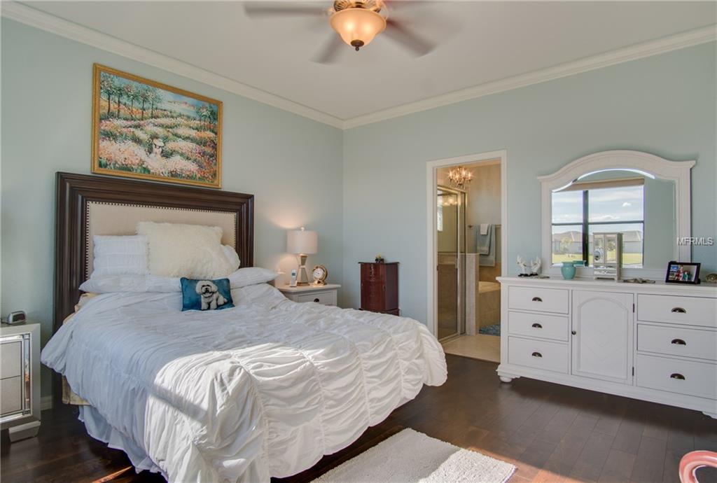 6471 WILLOWSHIRE WAY, BRADENTON, Florida 34212, 3 Bedrooms Bedrooms, 9 Rooms Rooms,2 BathroomsBathrooms,Residential,For sale,WILLOWSHIRE,A4202972