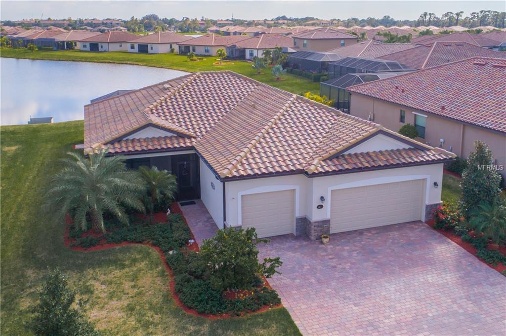 6471 WILLOWSHIRE WAY, BRADENTON, Florida 34212, 3 Bedrooms Bedrooms, 9 Rooms Rooms,2 BathroomsBathrooms,Residential,For sale,WILLOWSHIRE,A4202972