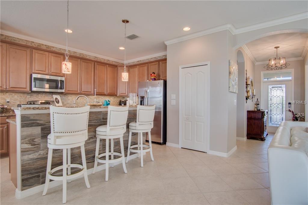 6471 WILLOWSHIRE WAY, BRADENTON, Florida 34212, 3 Bedrooms Bedrooms, 9 Rooms Rooms,2 BathroomsBathrooms,Residential,For sale,WILLOWSHIRE,A4202972