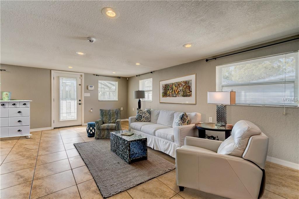 6348 2ND AVENUE N, ST PETERSBURG, Florida 33710, 3 Bedrooms Bedrooms, 6 Rooms Rooms,2 BathroomsBathrooms,Residential,For sale,2ND,U7845598