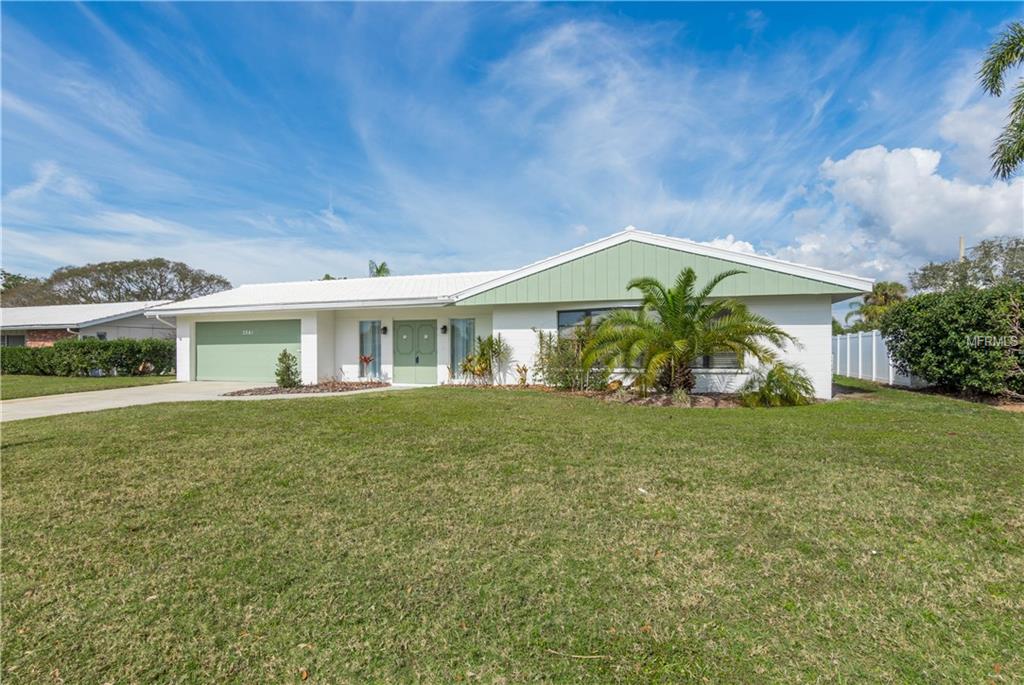 3541 BROOKLINE DRIVE, SARASOTA, Florida 34239, 3 Bedrooms Bedrooms, 7 Rooms Rooms,2 BathroomsBathrooms,Residential,For sale,BROOKLINE,A4208827