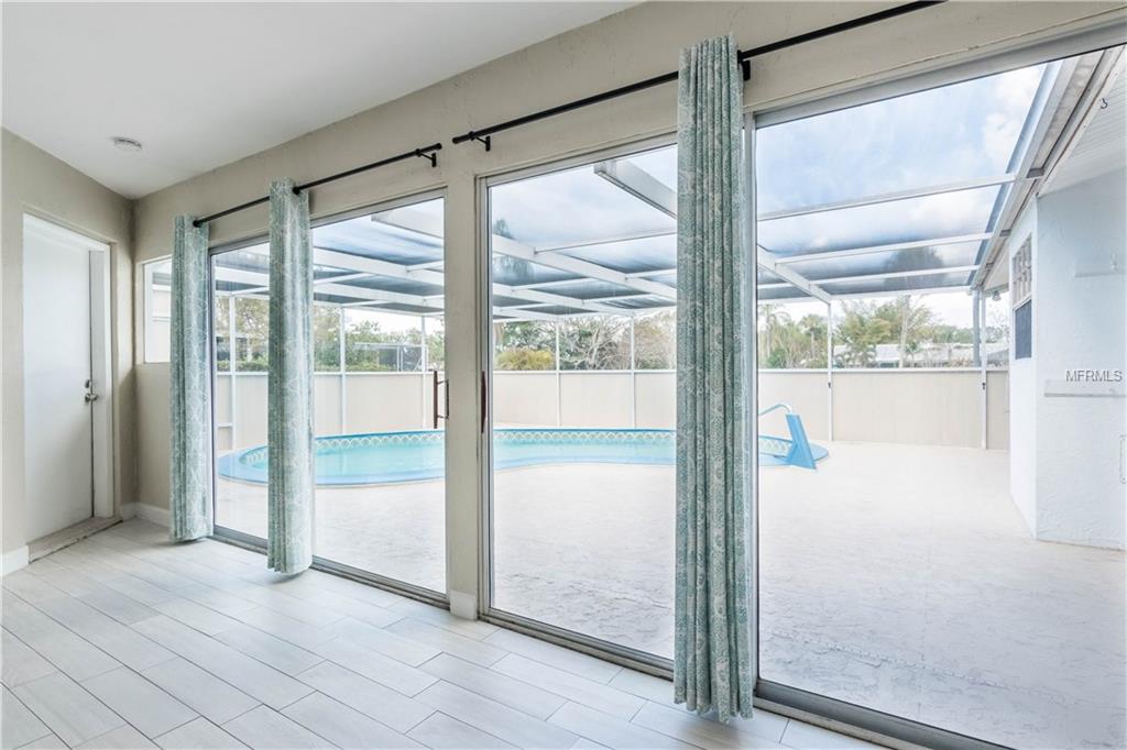 3541 BROOKLINE DRIVE, SARASOTA, Florida 34239, 3 Bedrooms Bedrooms, 7 Rooms Rooms,2 BathroomsBathrooms,Residential,For sale,BROOKLINE,A4208827