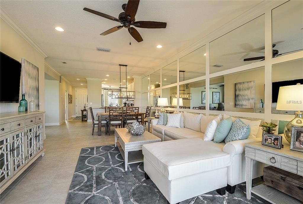 12610 SORRENTO WAY, BRADENTON, Florida 34211, 2 Bedrooms Bedrooms, 5 Rooms Rooms,2 BathroomsBathrooms,Residential,For sale,SORRENTO,A4209590