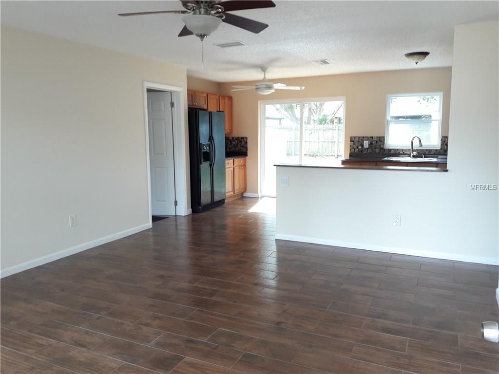 117 SHERYL LYNN DRIVE, BRANDON, Florida 33510, 4 Bedrooms Bedrooms, 7 Rooms Rooms,2 BathroomsBathrooms,Residential,For sale,SHERYL LYNN,T2927964