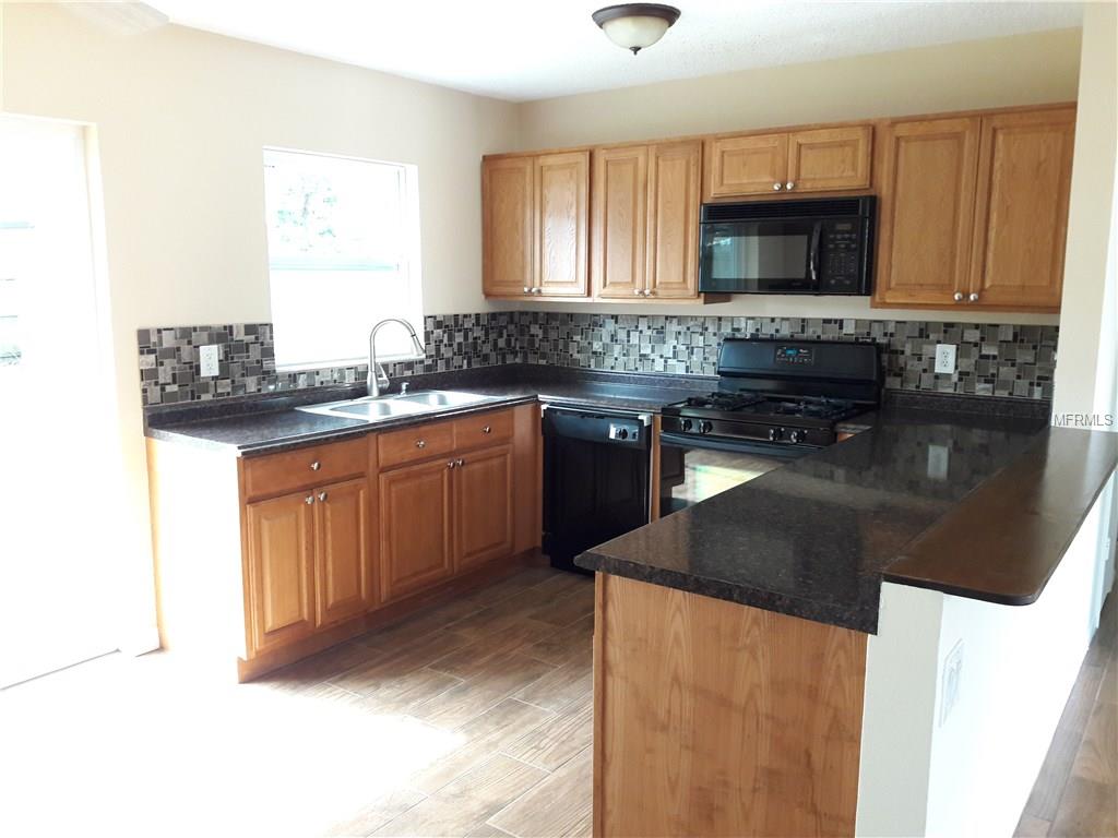 117 SHERYL LYNN DRIVE, BRANDON, Florida 33510, 4 Bedrooms Bedrooms, 7 Rooms Rooms,2 BathroomsBathrooms,Residential,For sale,SHERYL LYNN,T2927964