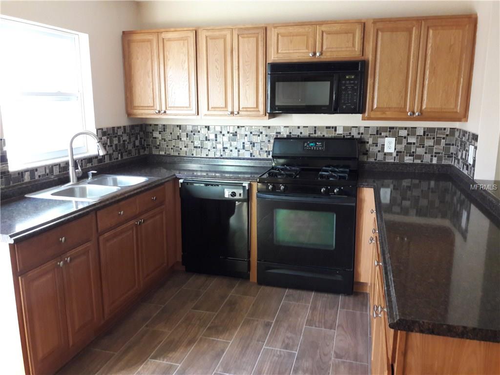 117 SHERYL LYNN DRIVE, BRANDON, Florida 33510, 4 Bedrooms Bedrooms, 7 Rooms Rooms,2 BathroomsBathrooms,Residential,For sale,SHERYL LYNN,T2927964