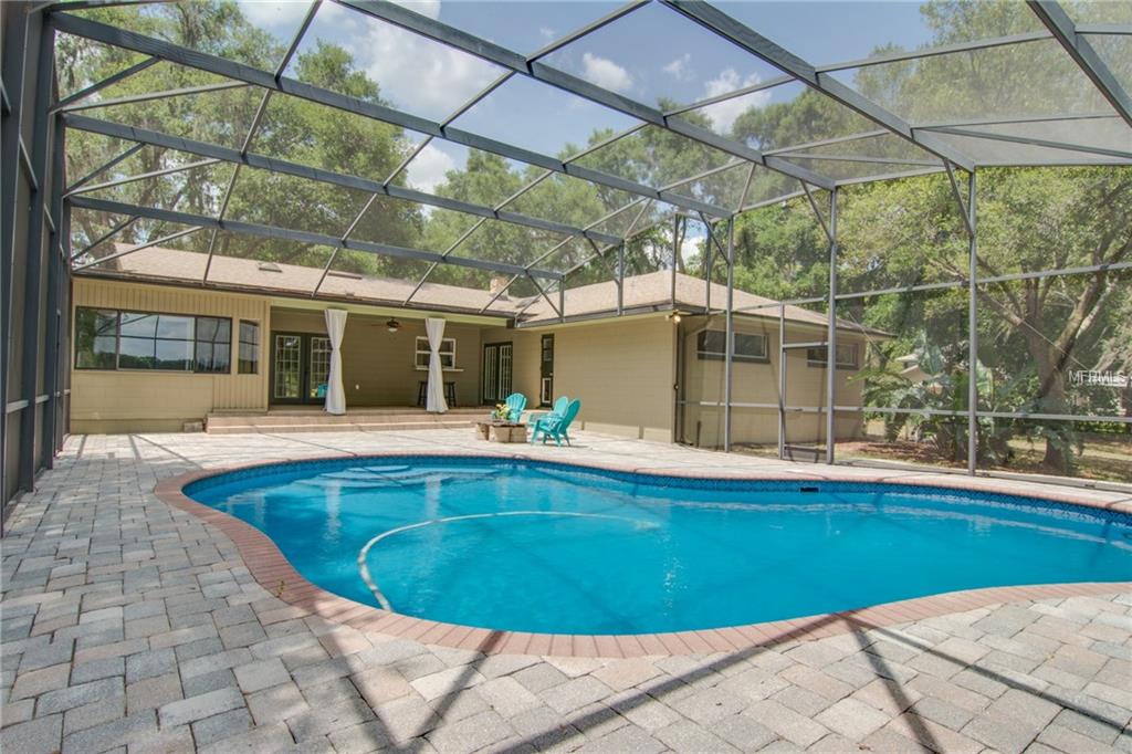 28 WINDSOR ISLE DRIVE, LONGWOOD, Florida 32779, 4 Bedrooms Bedrooms, 3 Rooms Rooms,3 BathroomsBathrooms,Residential,For sale,WINDSOR ISLE,O5507523