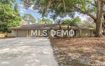 28 WINDSOR ISLE DRIVE, LONGWOOD, Florida 32779, 4 Bedrooms Bedrooms, 3 Rooms Rooms,3 BathroomsBathrooms,Residential,For sale,WINDSOR ISLE,O5507523